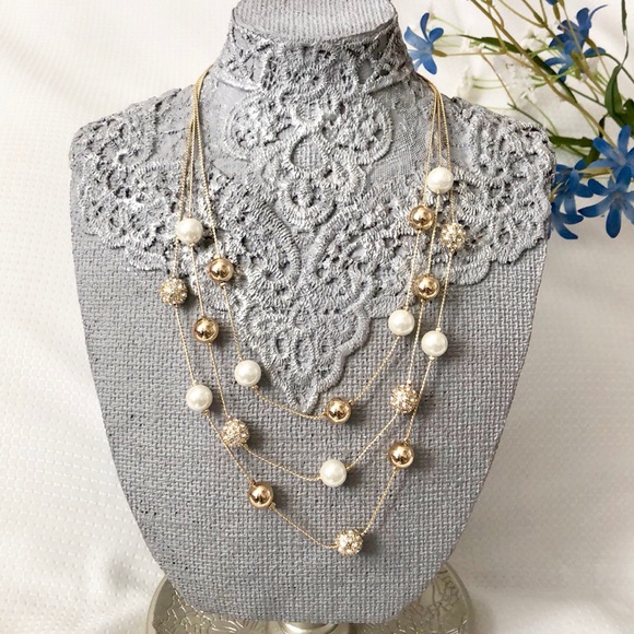 💕Beautiful 3 layers Pearl Necklaces by Dillard’s - Picture 6 of 8